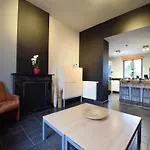 Spacious Durbuy Group Stay Semesterbostad *