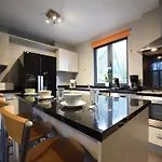 Semesterbostad Spacious Durbuy Group Stay *
