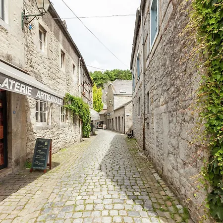 Spacious Durbuy Group Stay Semesterbostad Durbuy